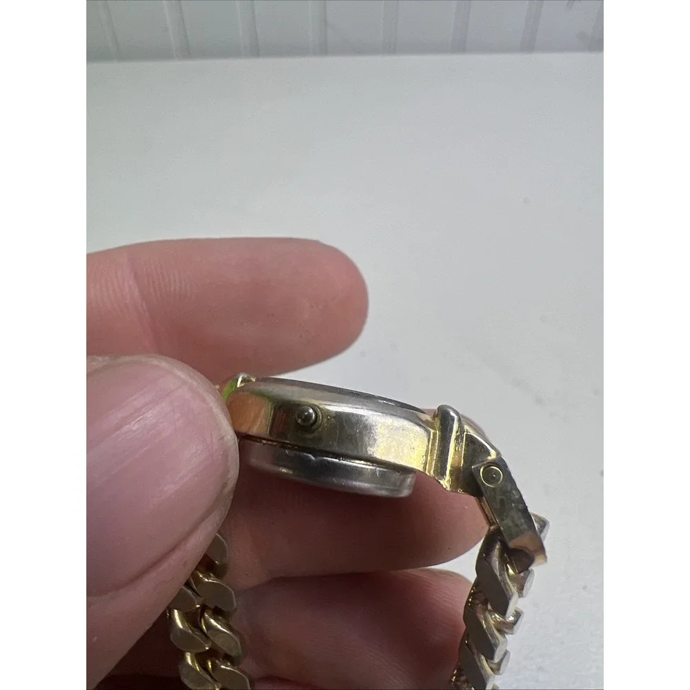 Jacques Carpenter Women's Gold Toned Bracelet Digital Wristwatch needs batt rare